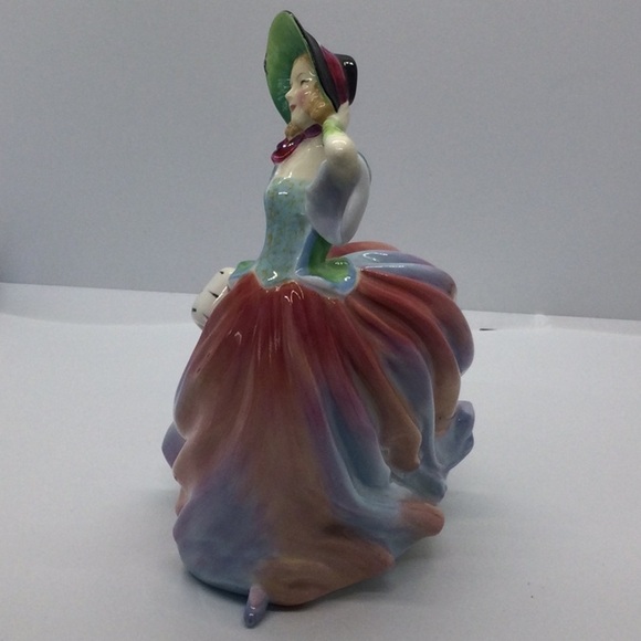 Home Royal Doulton Figurine Top of the Hill it is in perfect condition - Picture 2 of 8